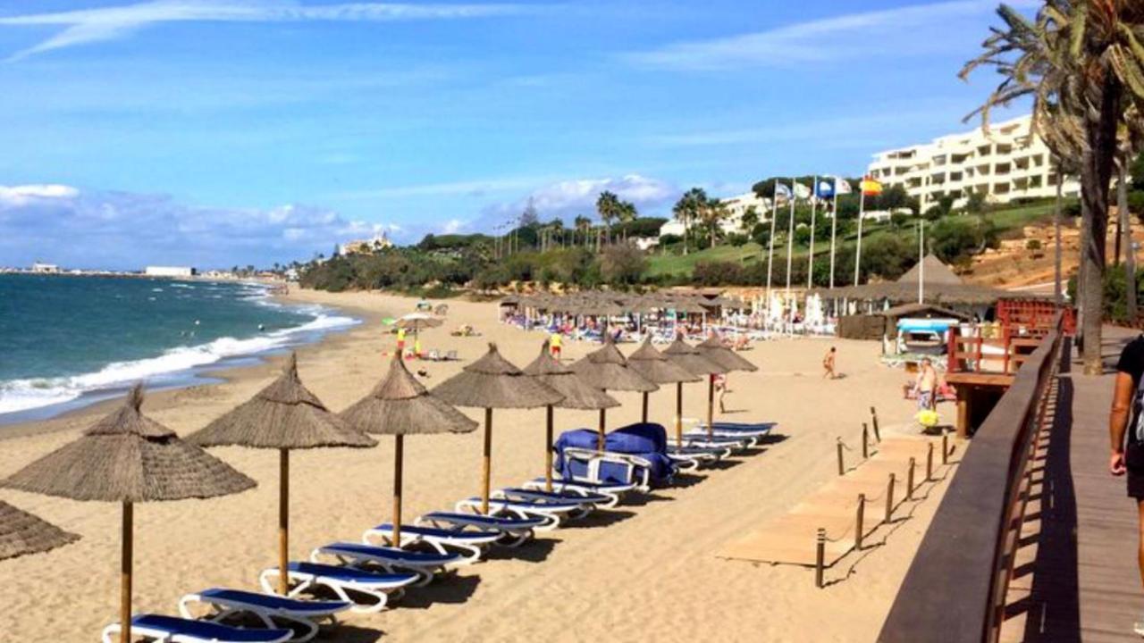 Mijas Costa - Beachside Apartment-B Sitio de Calahonda Esterno foto