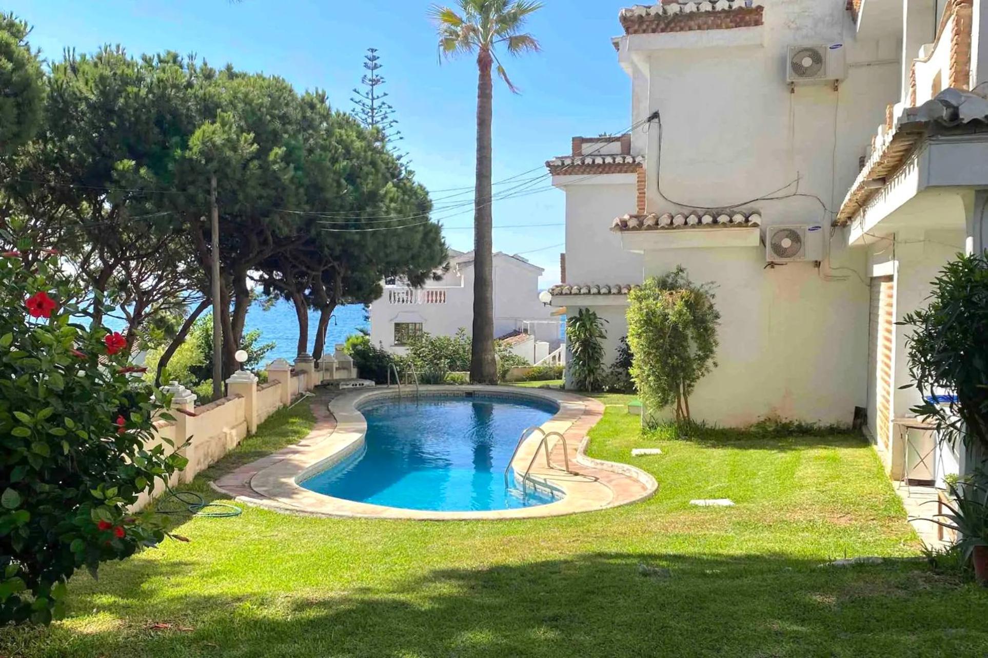 Mijas Costa - Beachside Apartment-B Sitio de Calahonda Esterno foto